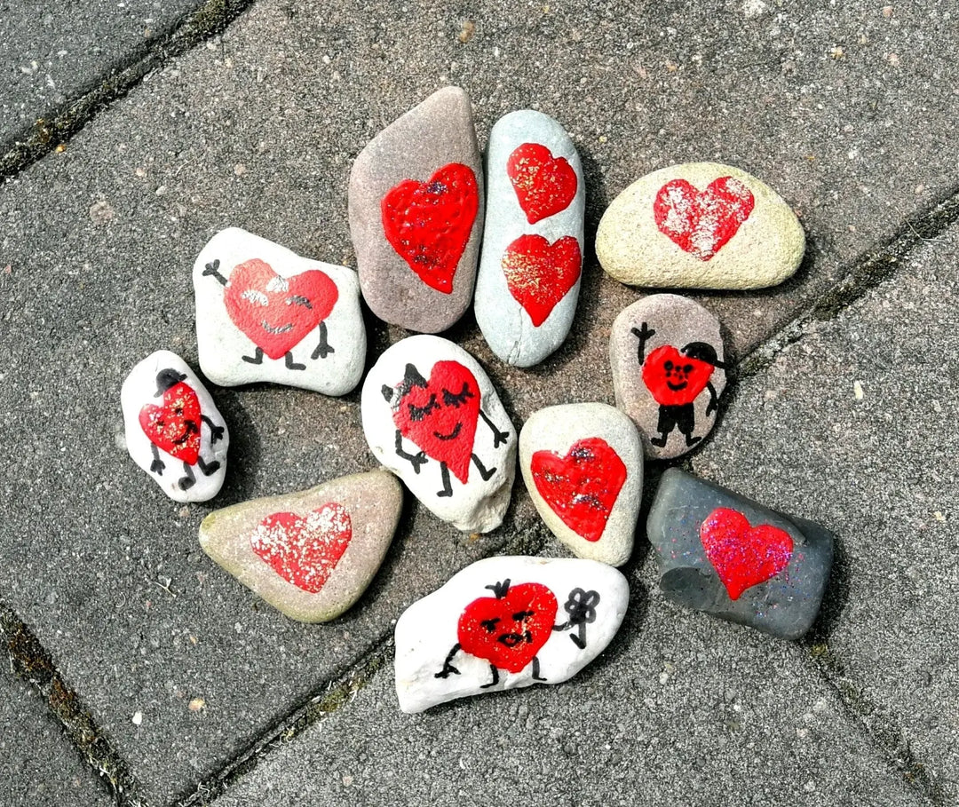 Herzfiguren auf Steinen Event Kids