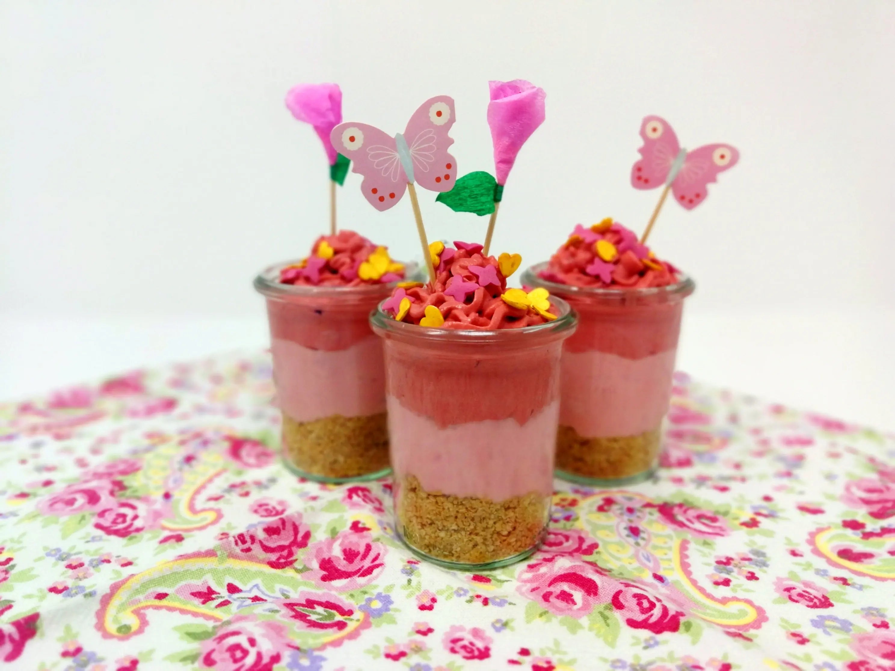 Pink Cheesecakes im Glas Event Kids