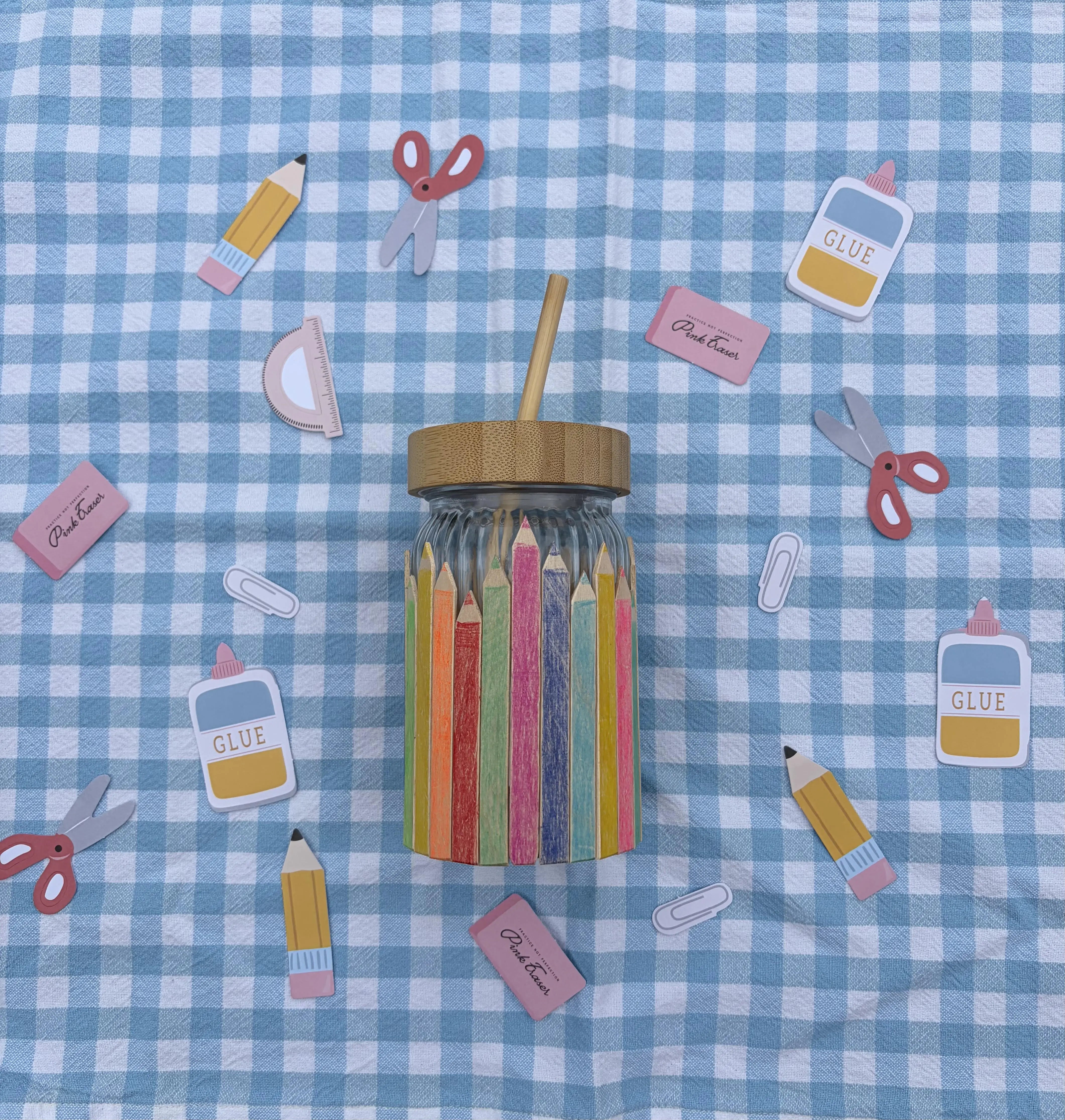 Kunterbuntes Glas im Stifte-Style Event Kids
